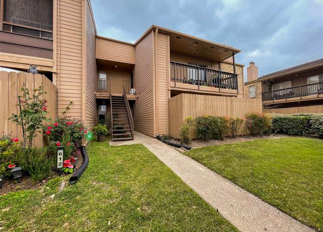 Property at 10555 Turtlewood Ct #610, Houston, TX 77072, 1 bed, 1 bath