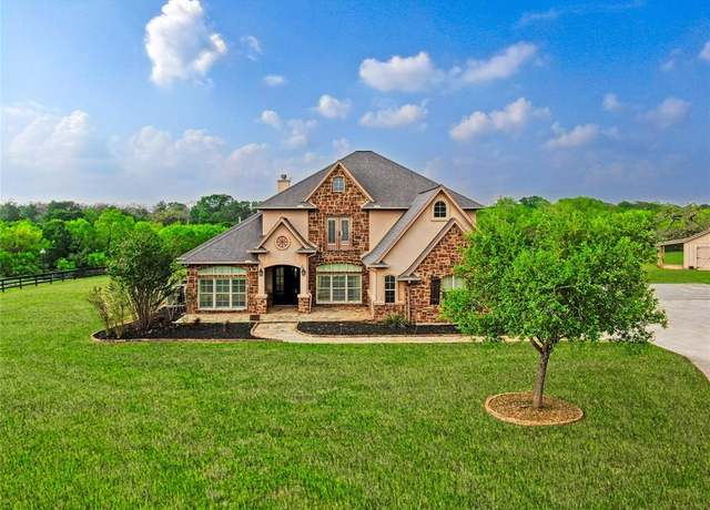 Property at 5202 Cowan Rd, Flatonia, TX 78941, 4 beds, 3.5 baths
