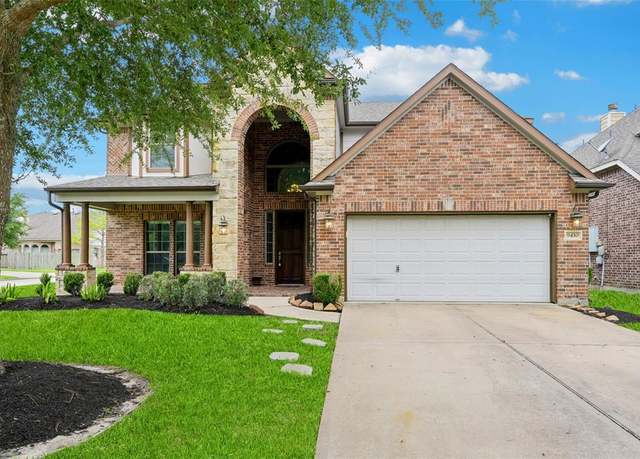 Property at 9430 Copper Cove Ln, Rosharon, TX 77583, 4 beds, 2.5 baths