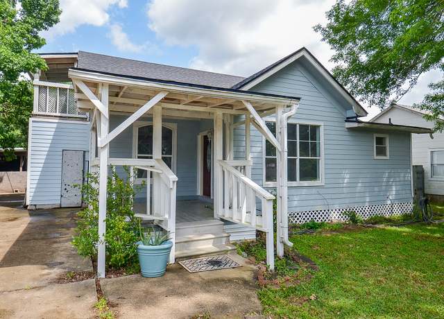 Property at 2827 Richmond St, Needville, TX 77461, 3 beds, 2 baths