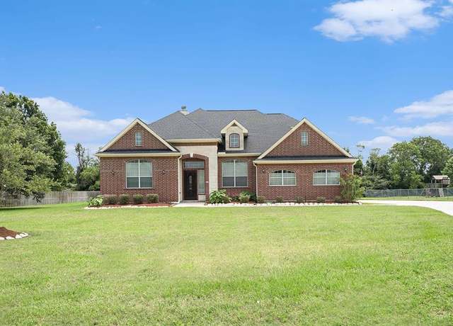 Property at 3702 Madison Ave, Baytown, TX 77523, 4 beds, 3.5 baths