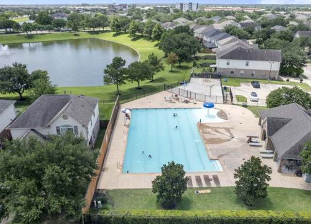 Property at 19602 Hardwood Ridge Trl, Cypress, TX 77429, 3 beds, 2.5 baths