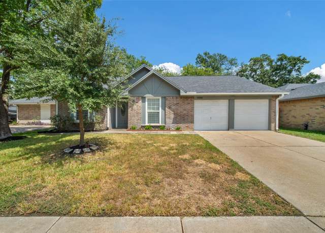 Property at 10306 Pear Oak Dr, Houston, TX 77065, 3 beds, 2 baths