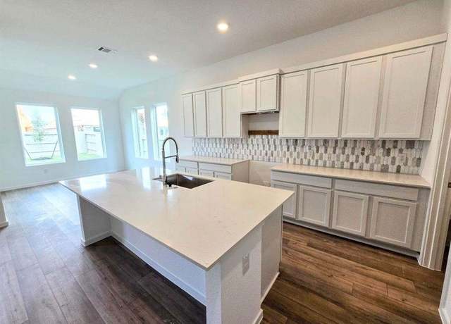 Property at 14956 Calluna Heather Ln, Conroe, TX 77302, 4 beds, 3.5 baths