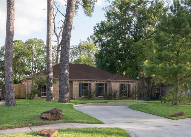 Property at 10023 Westview Dr, Houston, TX 77055, 3 beds, 2 baths