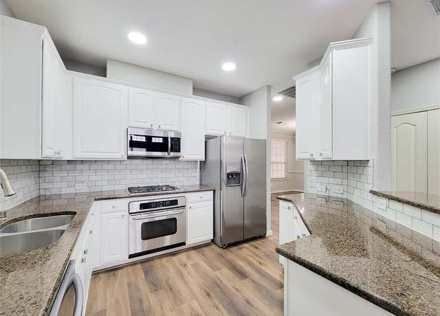 Property at 1110 Glenwood Canyon Ln, Houston, TX 77077, 3 beds, 2.5 baths
