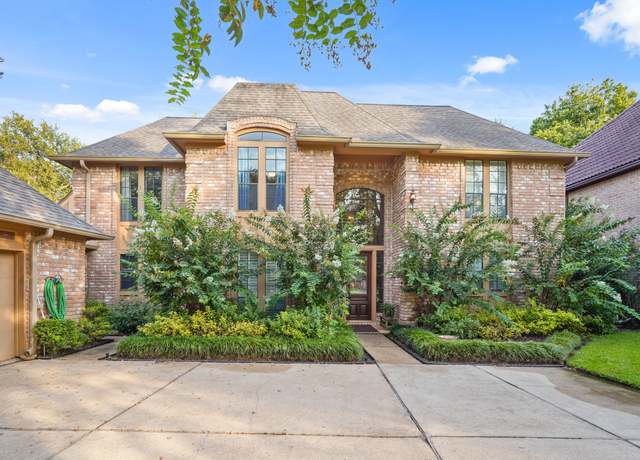 Property at 1607 S Hearthside Dr, Richmond, TX 77406, 4 beds, 3.5 baths