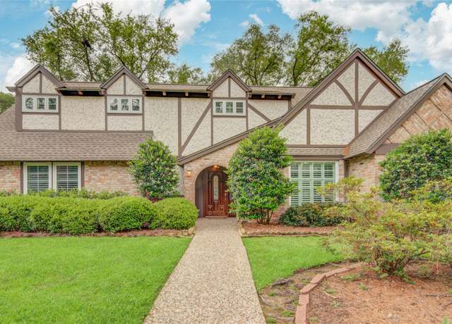 Property at 5311 Graystone Ln, Houston, TX 77069, 5 beds, 2.5 baths