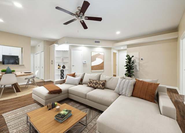 Property at 4901 Floyd St #10, Houston, TX 77007, 2 beds, 2 baths