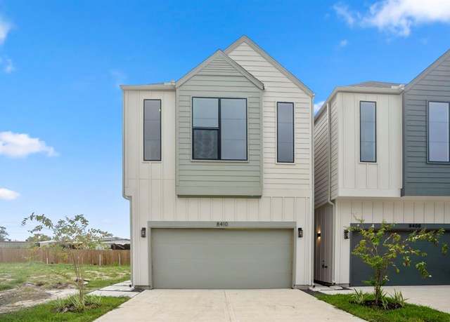 Property at 8410 Pech Landing Dr, Houston, TX 77055, 3 beds, 2.5 baths