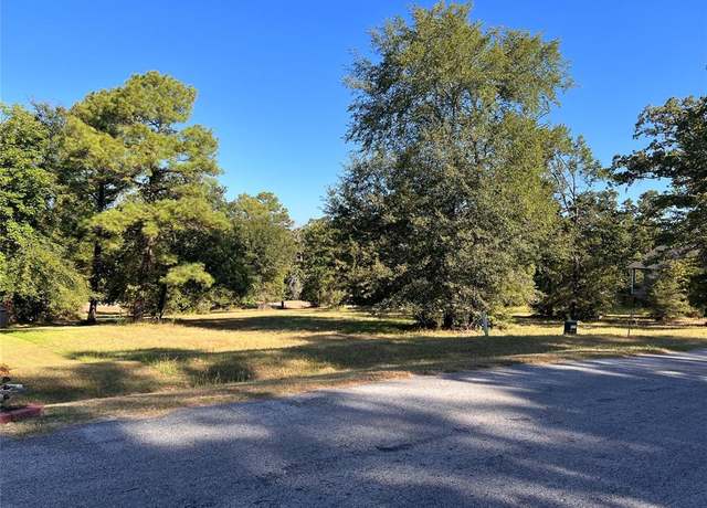 Property at 46 Hillsborough Dr, Huntsville, TX 77340