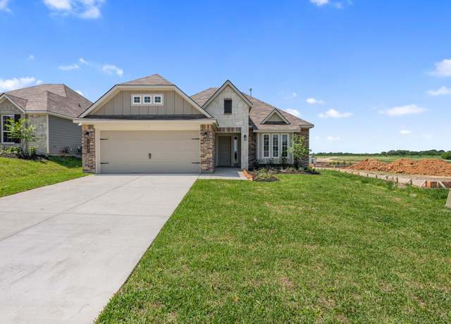 Property at 1447 Lake Ridge Dr, Brenham, TX 77833, 3 beds, 2 baths