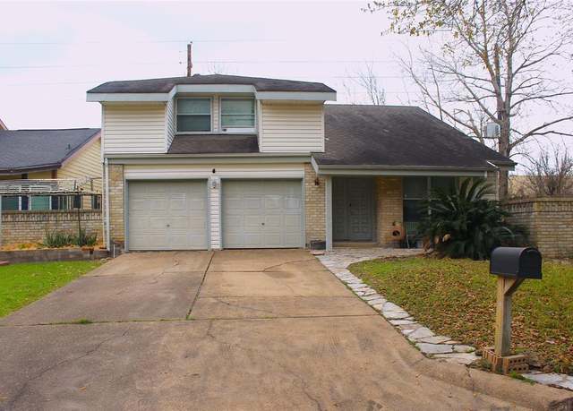 Property at 2719 Windchase Blvd, Houston, TX 77082, 4 beds, 2.5 baths