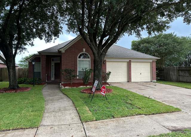 Property at 3906 Shadow Cove Dr, Houston, TX 77082, 3 beds, 2 baths