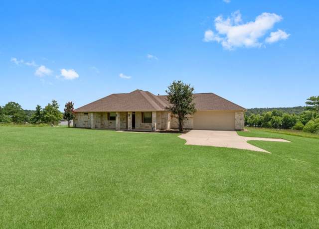 Property at 1580 Bob Christian Rd, Huntsville, TX 77320, 3 beds, 2.5 baths