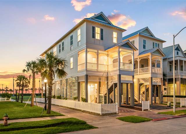 Property at 2602 E Seaside Dr, Galveston, TX 77550, 4 beds, 3.5 baths