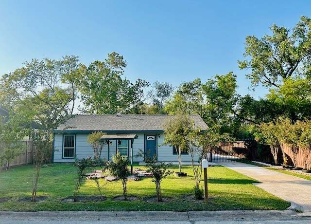 Property at 8927 Sultan Dr, Houston, TX 77078, 3 beds, 1 bath
