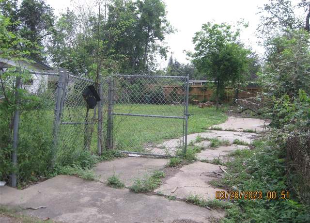 Property at 3518 Mainer St, Houston, TX 77021