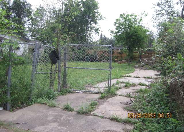 Property at 3518 Mainer St, Houston, TX 77021