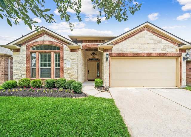 Property at 7322 Lyndhurst Village Ln, Spring, TX 77379, 3 beds, 2 baths