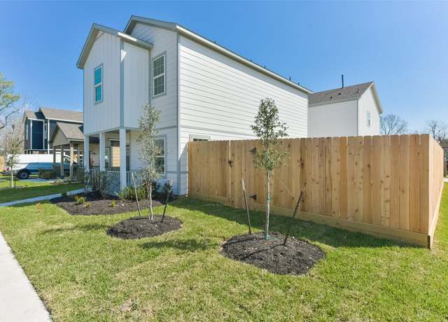Property at 6835 New York St, Houston, TX 77021, 4 beds, 3.5 baths