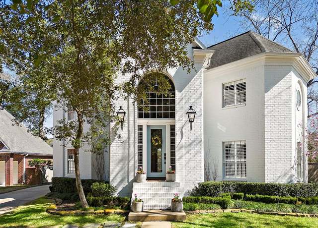 Property at 2 Hilshire Oaks Ct, Hilshire Village, TX 77055, 3 beds, 3.5 baths