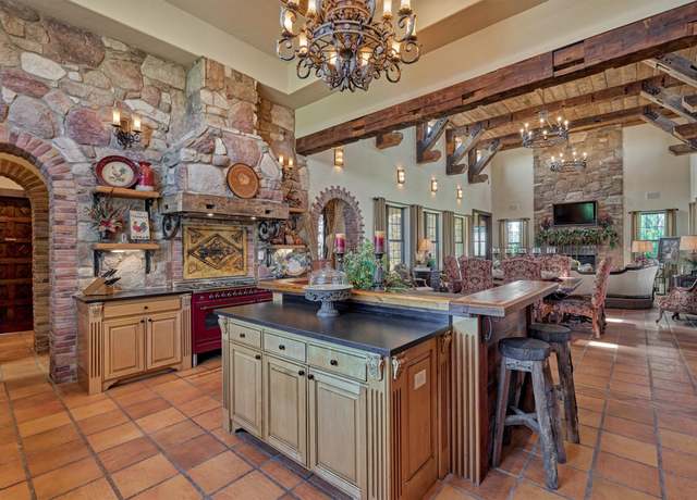 Property at 2021-2 County Road 312, Navasota, TX 77868, 4 beds, 4 baths