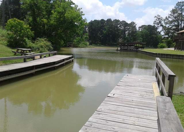 Property at 651 Pritchard Rd, Livingston, TX 77351, 3 beds, 2 baths