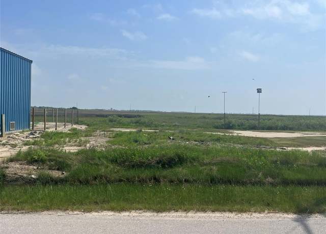 Property at 1240 E Canal Dr, Crystal Beach, TX 77650