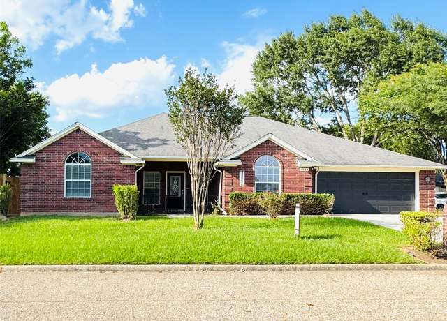 Property at 7098 Gentle Breeze Dr, Willis, TX 77318, 3 beds, 2 baths