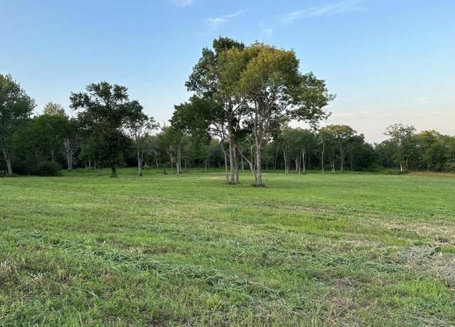 Property at 612 Worsham St, Montgomery, TX 77316