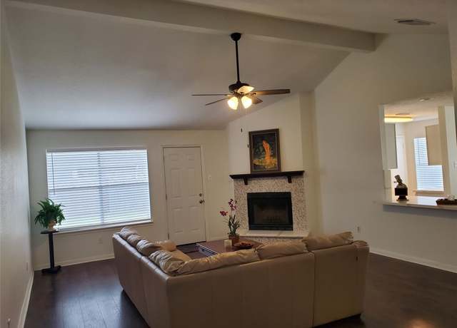 Property at 13002 Nantucket Dr, Sugar Land, TX 77478, 3 beds, 2 baths