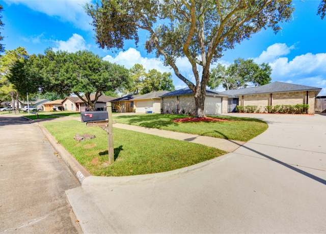 Property at 3346 Boxelder Dr, Houston, TX 77082, 3 beds, 2 baths
