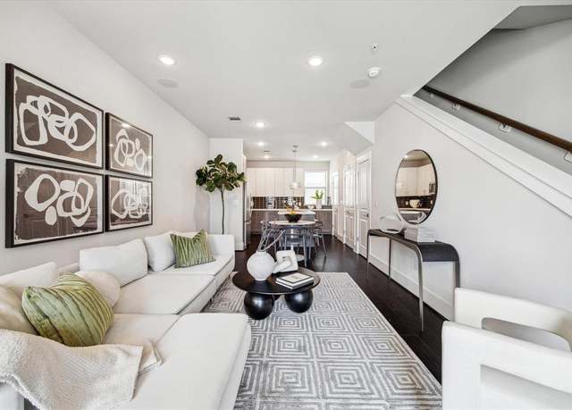 Property at 2401 Crawford St Unit A205, Houston, TX 77004, 2 beds, 2.5 baths