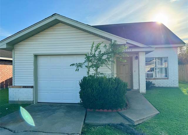 Property at 15718 Ridgegate Rd, Houston, TX 77053, 4 beds, 2 baths