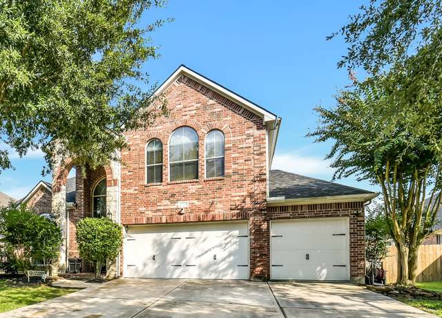 Property at 14414 Carolina Hollow Ln, Houston, TX 77044, 4 beds, 3.5 baths