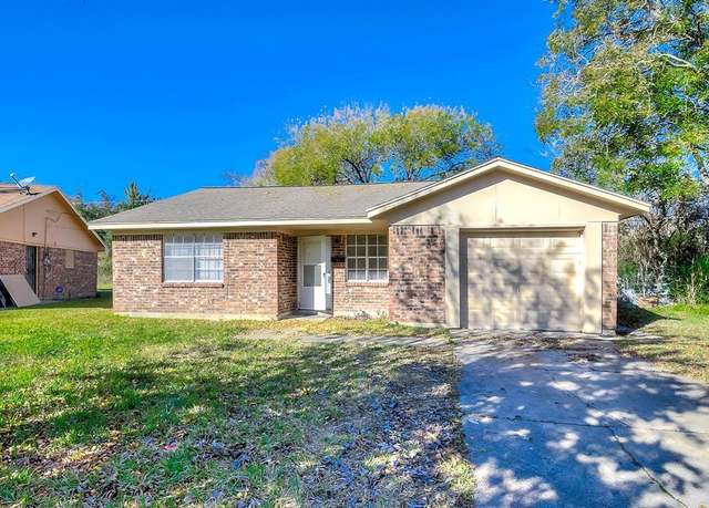 Property at 7502 Plover Cir, Texas City, TX 77591, 3 beds, 1 bath