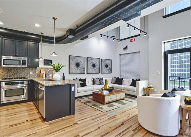 Property at 5005 Hidalgo St #413, Houston, TX 77056, 1 bed, 1.5 baths