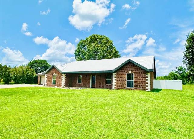 Property at 304 Ashwood Bnd, Hudson, TX 75904, 5 beds, 3 baths