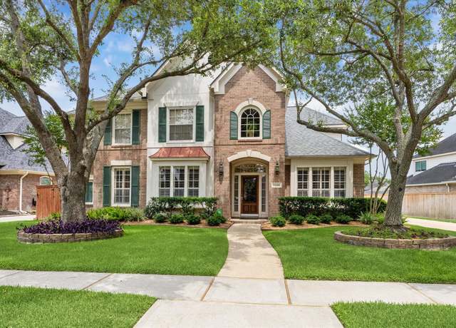 Property at 12326 Lakeshore Rdg, Houston, TX 77041, 5 beds, 3.5 baths
