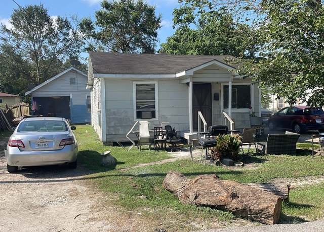 Property at 4638 Mallow St, Houston, TX 77051, 4 beds, 2 baths