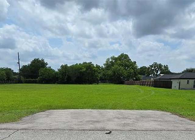Property at 3818 Wingtail Way, Pearland, TX 77584