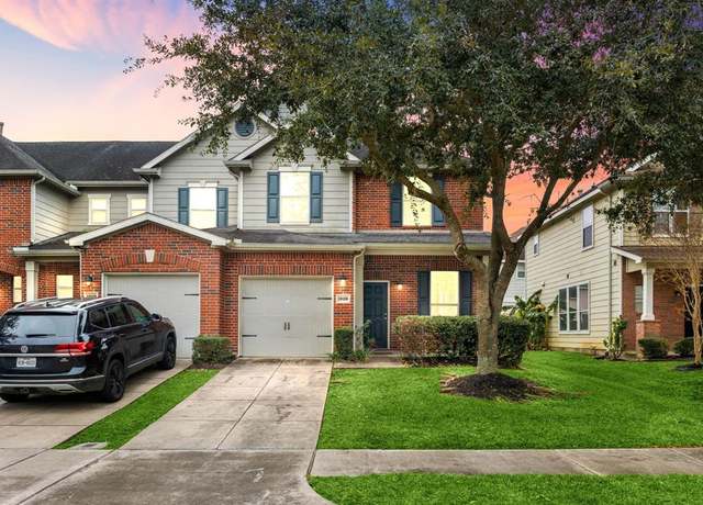 Property at 13139 Lawsons Creek Ln, Houston, TX 77072, 3 beds, 2.5 baths