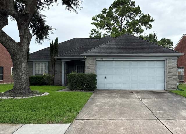 Property at 1703 Plumwood Dr, Houston, TX 77014, 3 beds, 2 baths