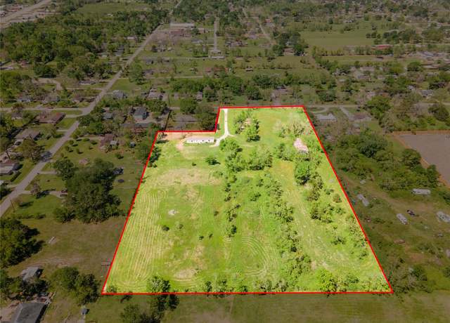 Property at 238 East Phillips Rd, Angleton, TX 77515, 3 beds, 2 baths