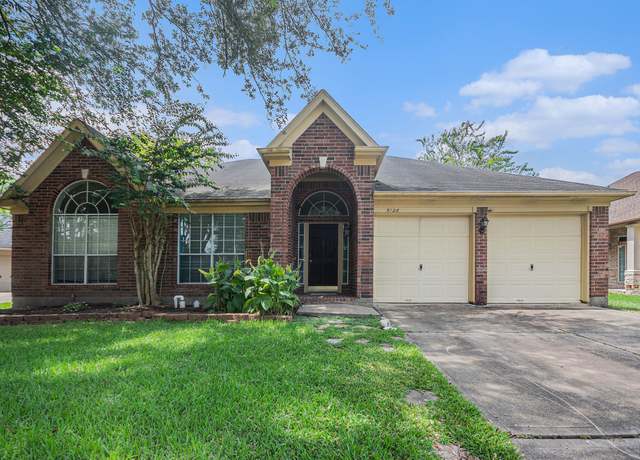 Property at 5128 Arborwood Dr, League City, TX 77573, 4 beds, 2 baths