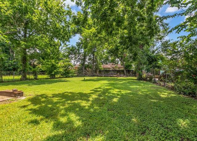 Property at 4012 Jewel St, Houston, TX 77026