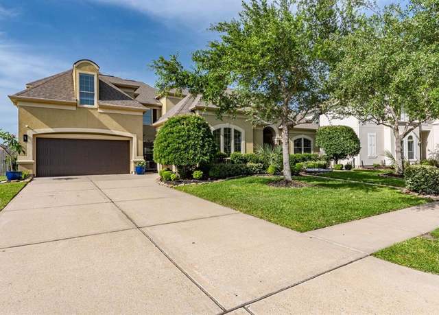 Property at 4528 Estella Ct, League City, TX 77573, 5 beds, 4.5 baths