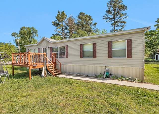 Property at 56 Michael St, Huntsville, TX 77320, 4 beds, 2 baths