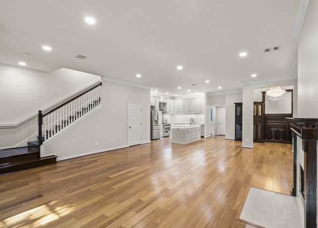 Property at 4023 Breakwood Dr, Houston, TX 77025, 5 beds, 4 baths